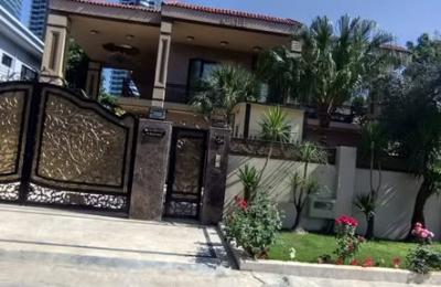 House For Rent. 10,000 Dollar