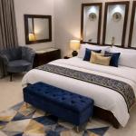 Rooms Available with Kitchen & TV lounge