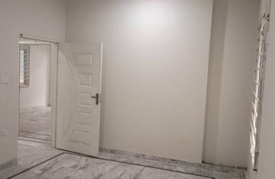 Upper portion for rent