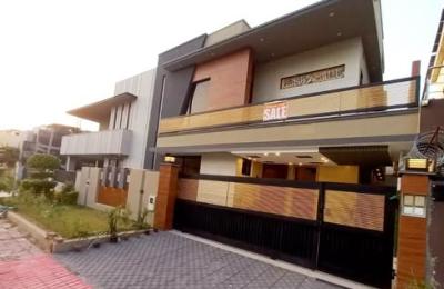 10 Marla Brand New Designer House For sale