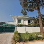 upper portion for rent