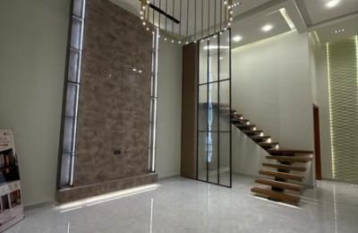 10 Marla Luxury House For Sale