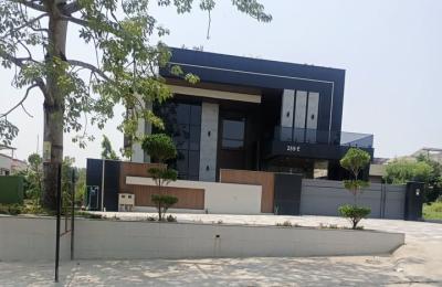 Triple Story House For Sale F-11/2 Islamabad|
