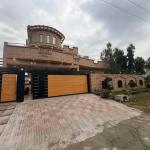 1 kanal house is for sale in D-18 ECHS