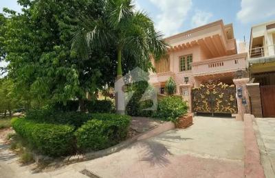 House For Sale in G-11/3 Islamabad