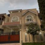 House For Sale in G-11/1 Islamabad ! .Size: 30×60