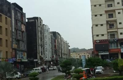 2bed farnish luxury apartments available for for sale