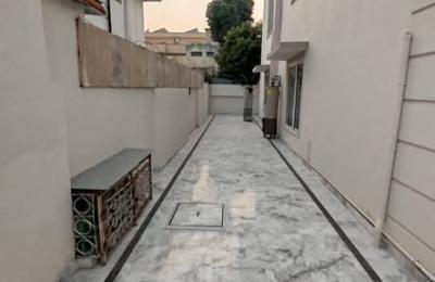 Upper portion For Rent