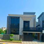 10 Marla Double Unit Boulevard House For Sale