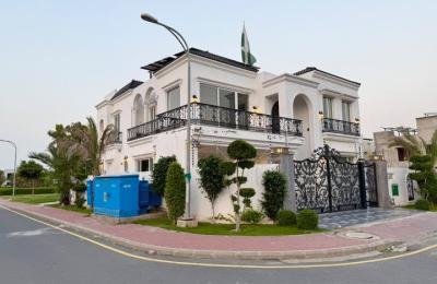 23.5 Marla Beautiful Corner House For Sale