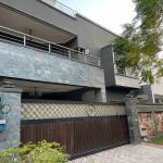 14 marla house is for sale in D-17
