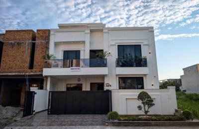 BRAND NEW 10 MARLA DESIGNER HOUSE FOR SALE – BLOCK C, B-17 ISLAMABAD 🔥