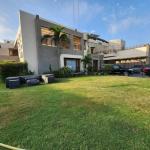2000 Yard Luxury Bungalow For Sale