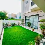 1 Kanal Owner Built Beautiful Family House For Sale