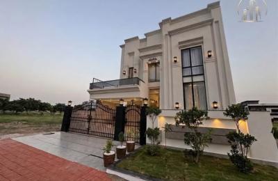 6 Bedrooms Designer House for Sale – Bahria Town Phase 8, islamabad