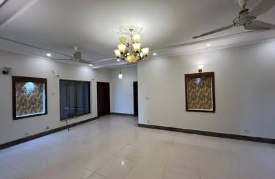 10 Marla Triple story Full House For Rent In G-13