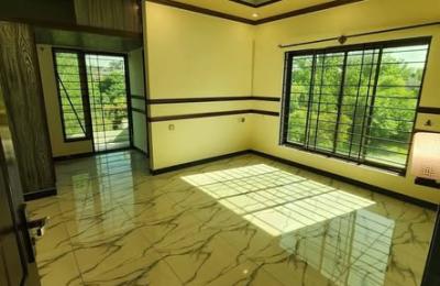 Upper portion Portion available For Rent