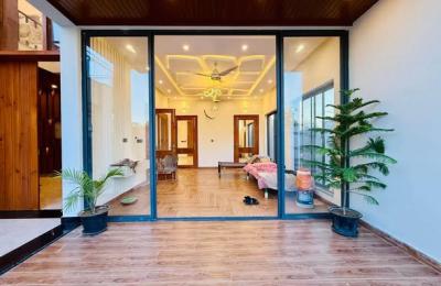 1 Kanal (50x90) Ultra Luxury Designer Corner House for Sale – Block C, B-17 Islamabad
