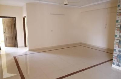 03 beds rooms Apartment available for Rent