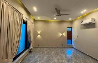 1 Kanal Designer Brand New House for Sale