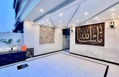 10 Marla Spanish Style Villa Bahria Town