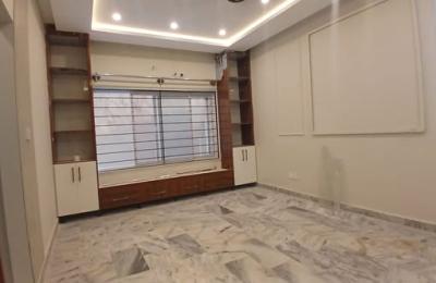 8 MARLA UPPER PORTION FOR RENT