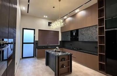 1 kanal Beautiful House For Sale