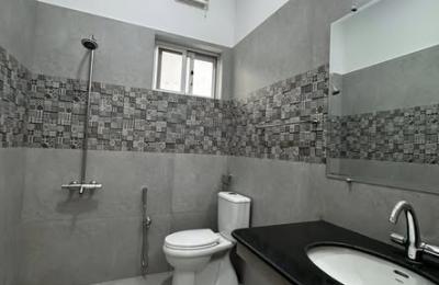 1 Kanal House For Sale