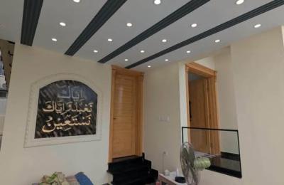 10 Marla Spanish Themed Boulevard House For Sale
