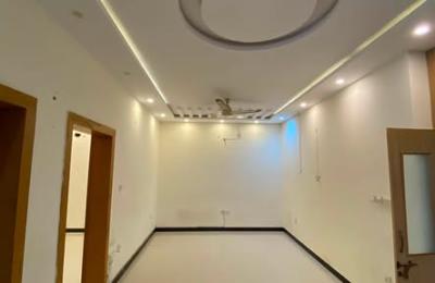 10 Marla Upper portion Available For Rent