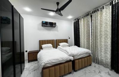 14 Marla Fully Furnished Villa With Lawn