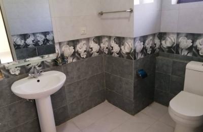 03 beds rooms Apartment available for Rent