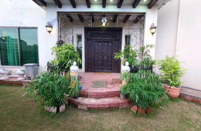 1 KANAL HOUSE – GROUND FLOOR PORTION FOR RENT