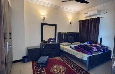 10 Marla Upper Portion Available For Rent