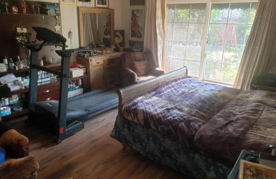 900 Sq Yard House Available For Sale