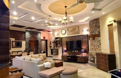 1 KANAL HOUSE – GROUND FLOOR PORTION FOR RENT