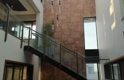 1 Kanal House For Sale